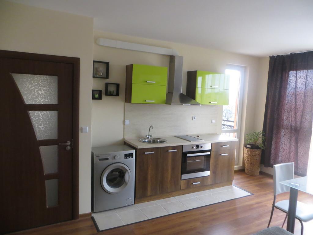 Emona Apartment Burgas Bagian luar foto