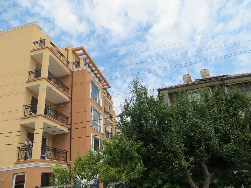 Emona Apartment Burgas Bagian luar foto